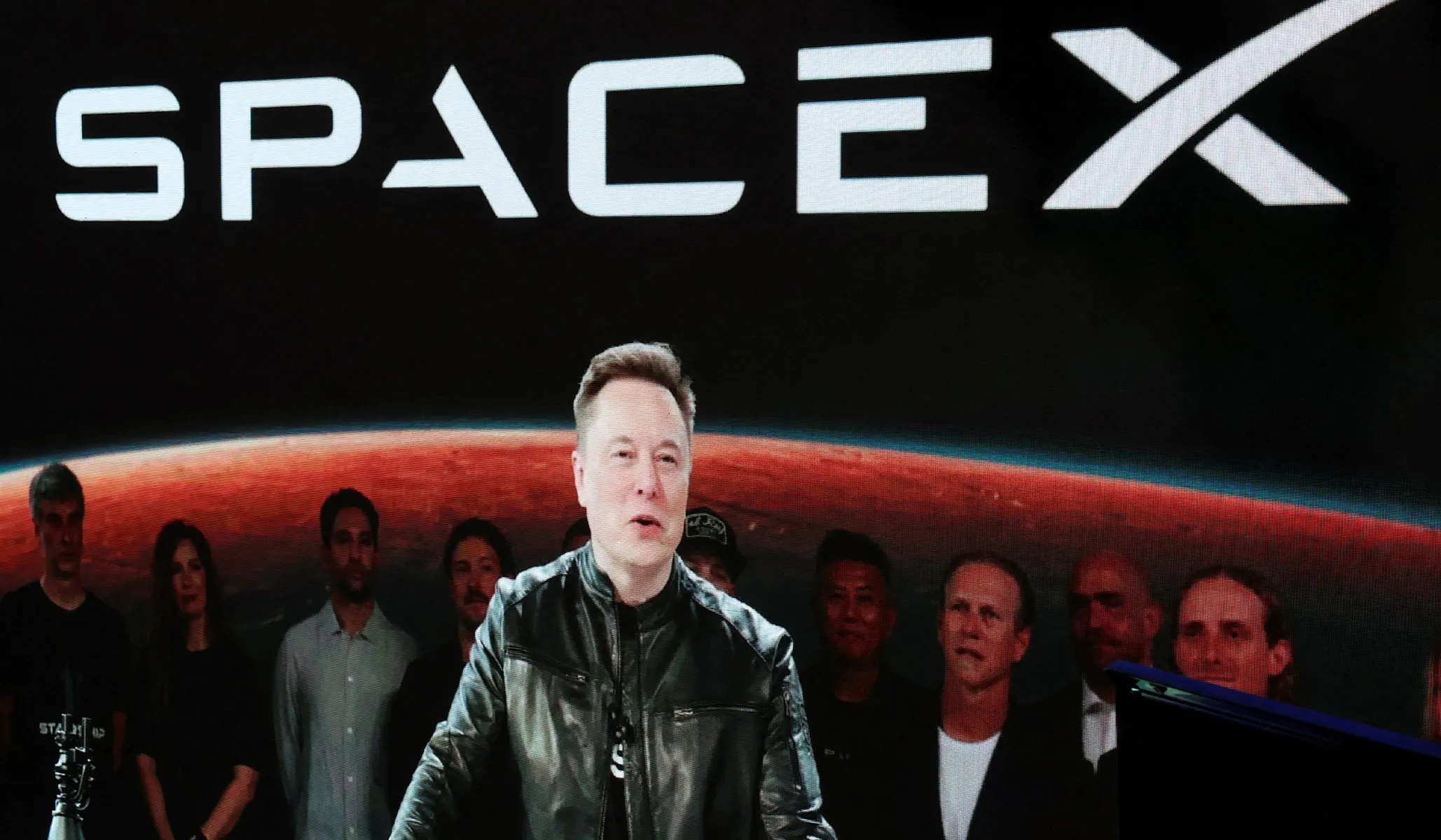 Elon Musk’s Net Worth Soars to $1.1 Trillion as SpaceX Goes Public