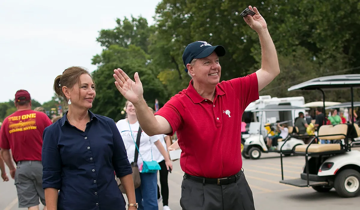 South Carolina Governor Appoints Lindsey Graham’s Sister to Replace Late Senator